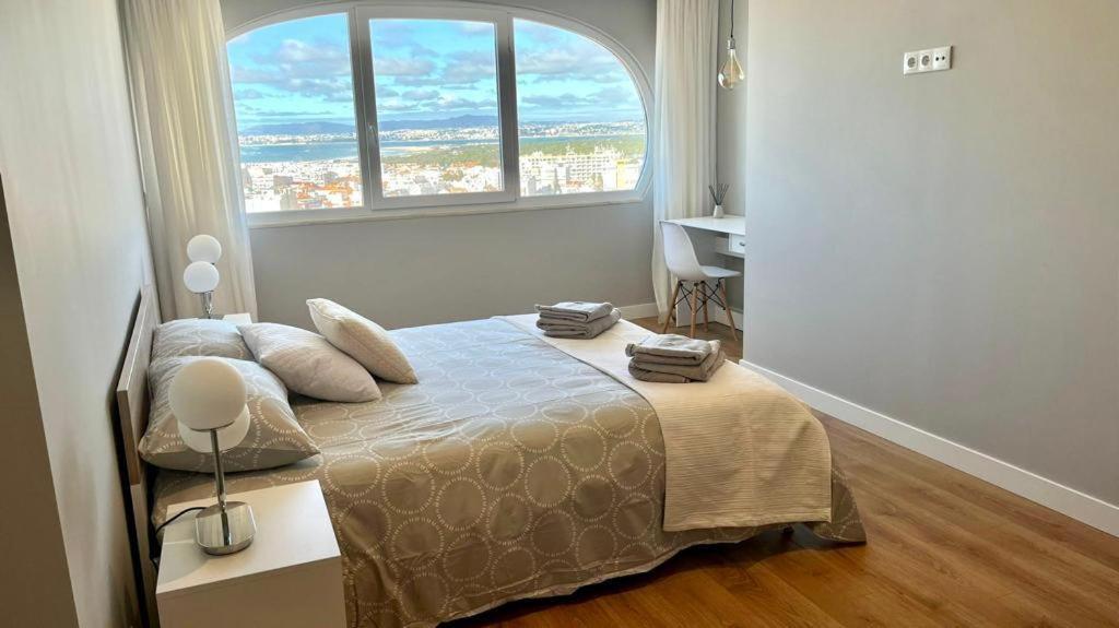 T2 Com Uma Vista Deslumbrante Sobre O Atlantico! Apartman Costa de Caparica Kültér fotó