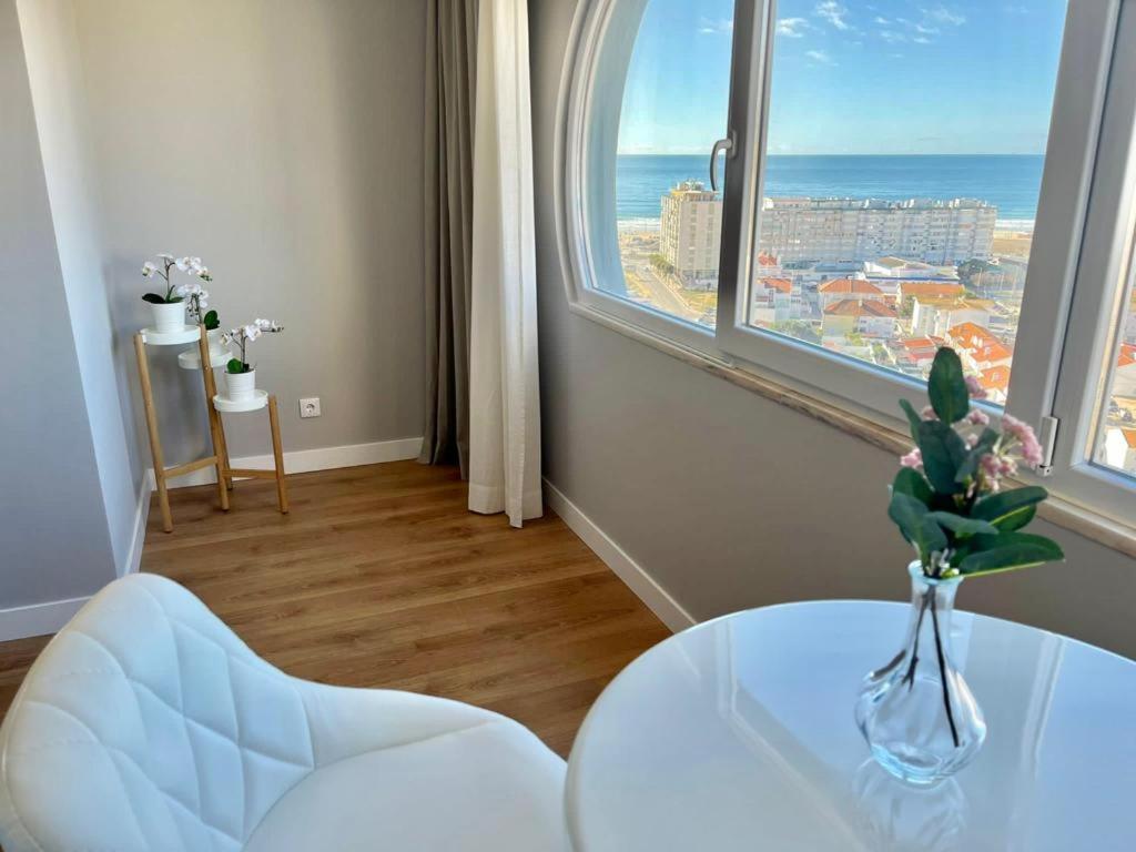 T2 Com Uma Vista Deslumbrante Sobre O Atlantico! Apartman Costa de Caparica Kültér fotó